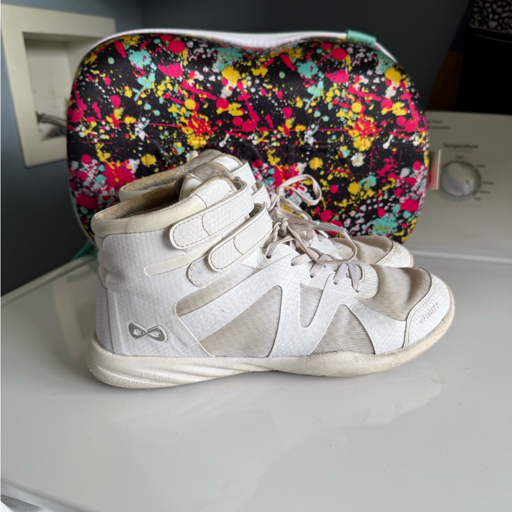 Nfinity Beast Mid Top Cheer Shoes